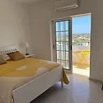 בית נופש Solar Dos Lirios