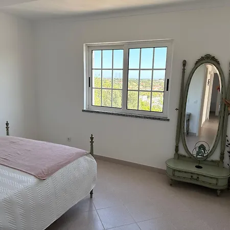 Solar Dos Lirios Holiday home